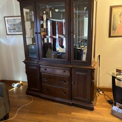 Antique Broyhill China Cabinet 