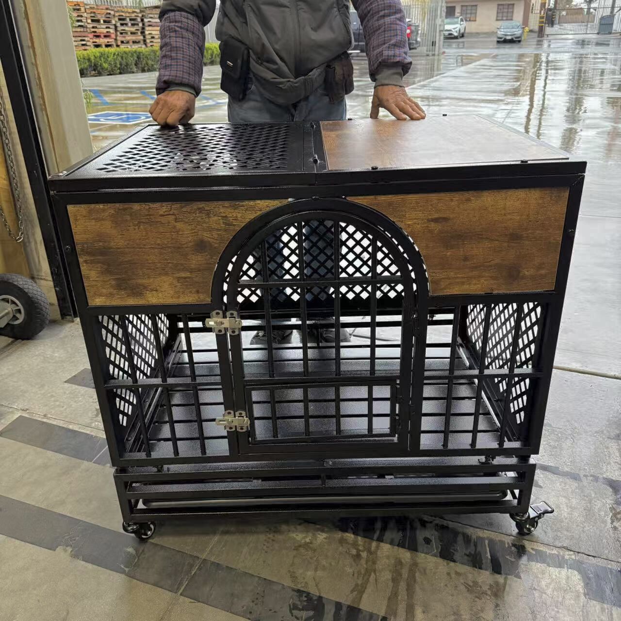 New In Box 35”Lx25”Dx33”H Heavy Duty Powder Coated Metal Dog Cage Crate Sturdy Kennel Pet House With Roller Wheels