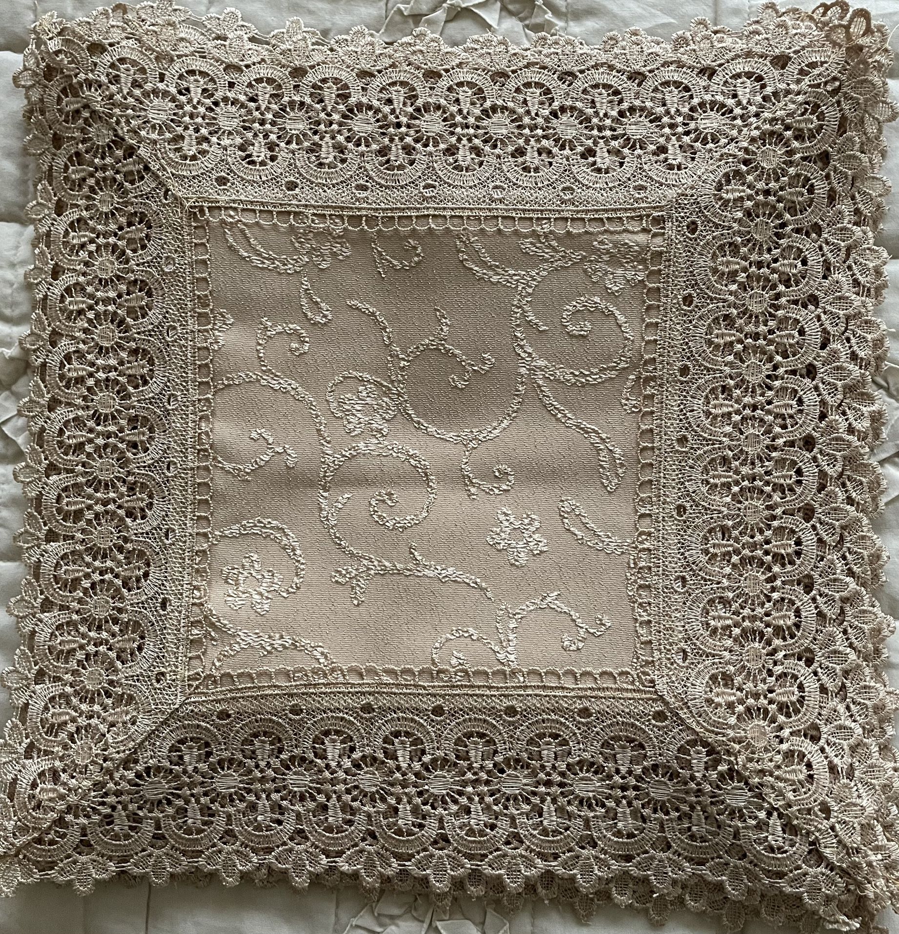 Set of napkins. 12 pieces. New.