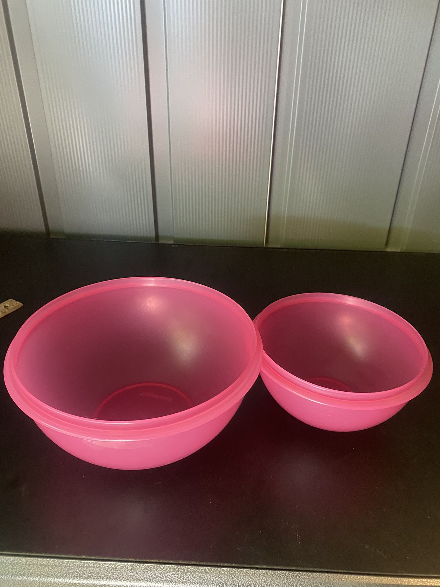 Tupperware SET of TWO Sheer Clear Mates Square MEDIUM 2 & 3 w/ PINK PU –  Plastic Glass and Wax ~ PGW