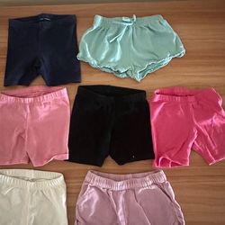 Lot of 7 baby toddler shorts size:  18 m