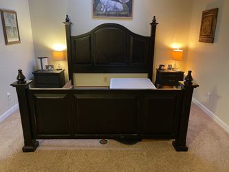 King Bed Headboard/Baseboard