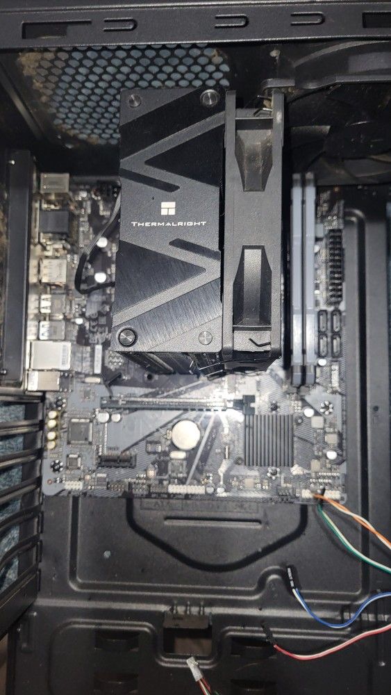 Desktop Computer For Parts Or Rebuild