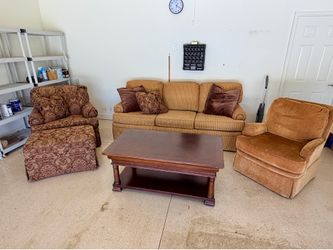 Huntington House 5 pc Living Room Set