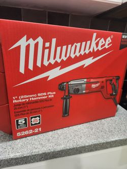 Milwaukee SDS Plus Rotary Hammer Kit