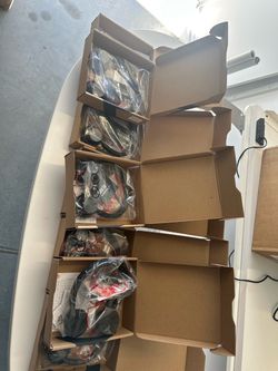 8 Poly Blackwire headset for office calls