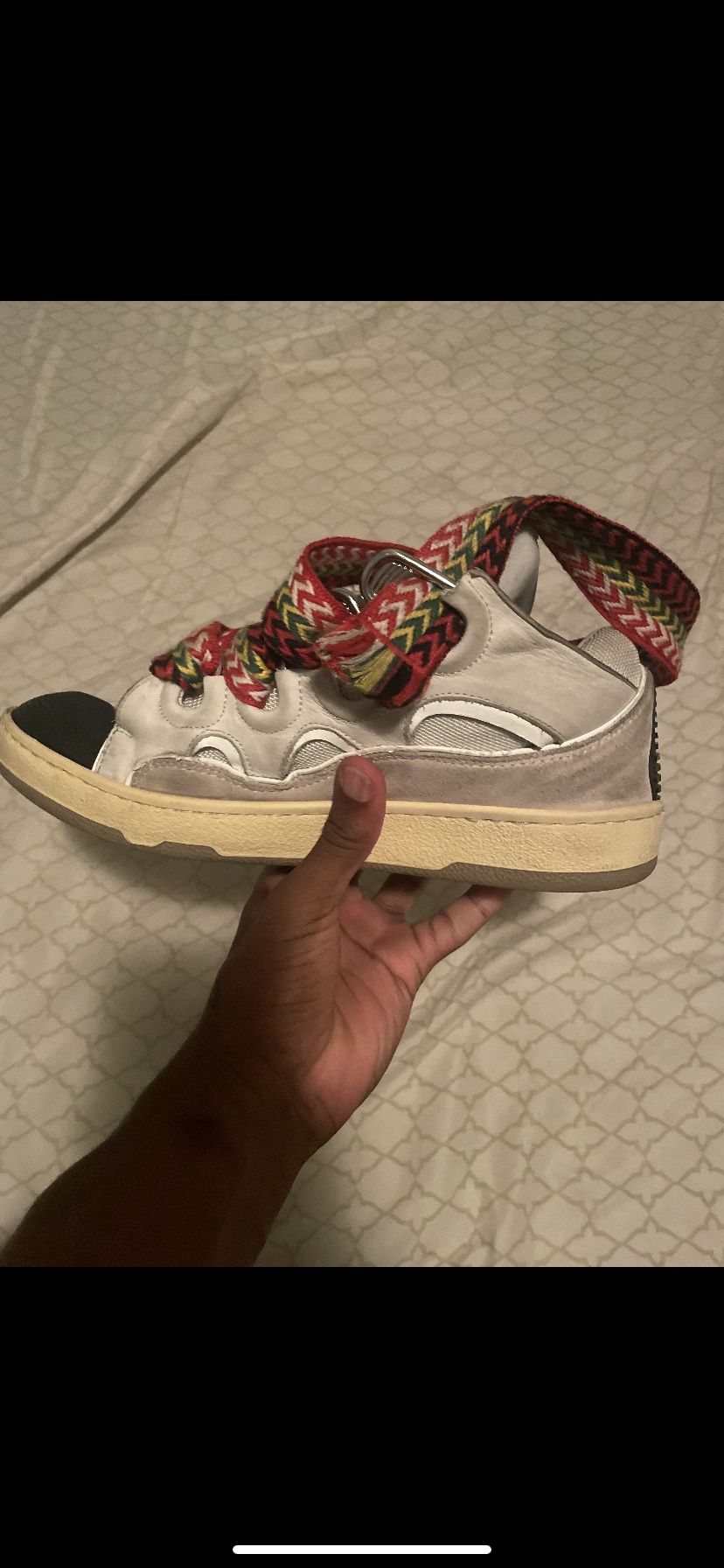 LEATHER CURB SNEAKERS Size 9