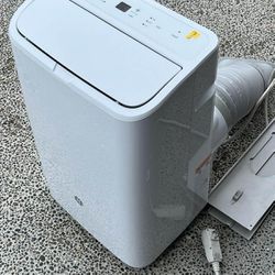 Portable Air Conditioners / Window Air Conditioners