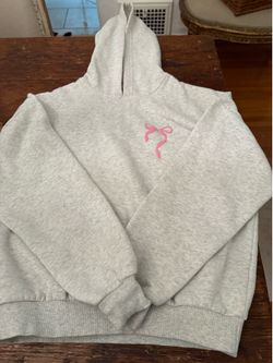 Edikted Hooded Sweatshirt!
