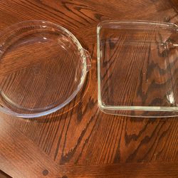 Clear PYREX Bakeware Scalloped 10” Pie Plate and 8.5” Square Brownie Pan 