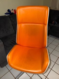 Desk chair gaming chair