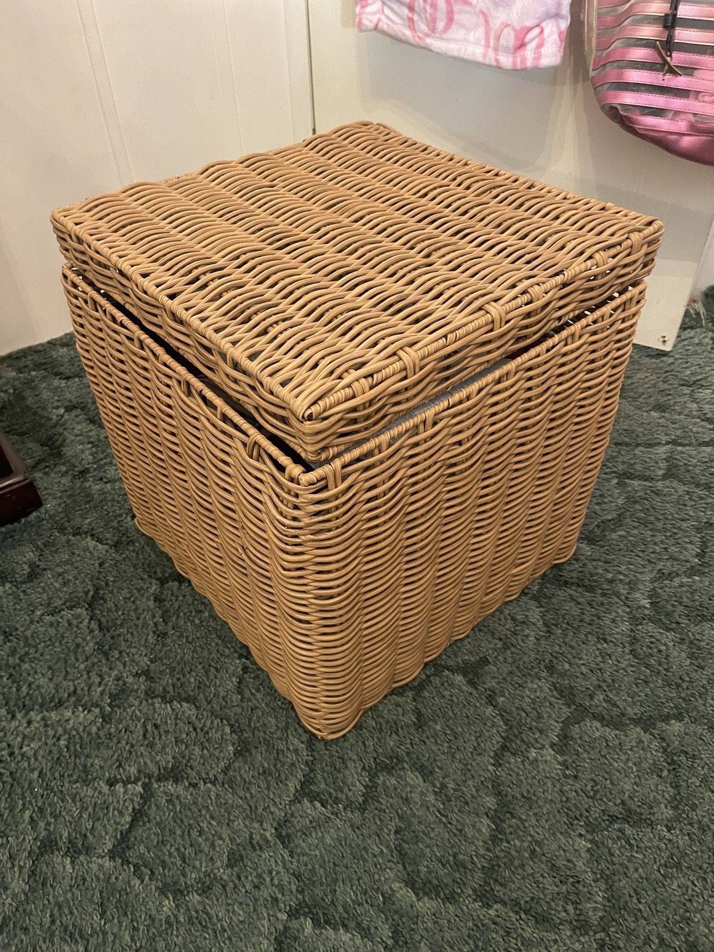 Square basket storage