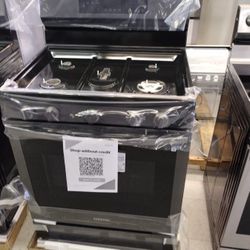 SAMSUNG BLACK STAINLESS STEEL STOVE WITH AIRE FRYER OPEN BOX ITEM 4N