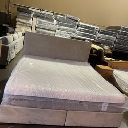 King Bed Frame With Tempurpidec Mattress 