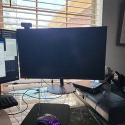 27 Inch Monitor