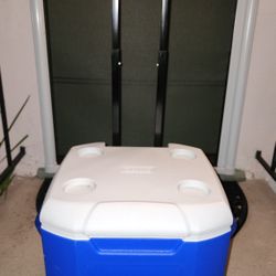 Coleman x Samsung Rolling Blue Cooler 