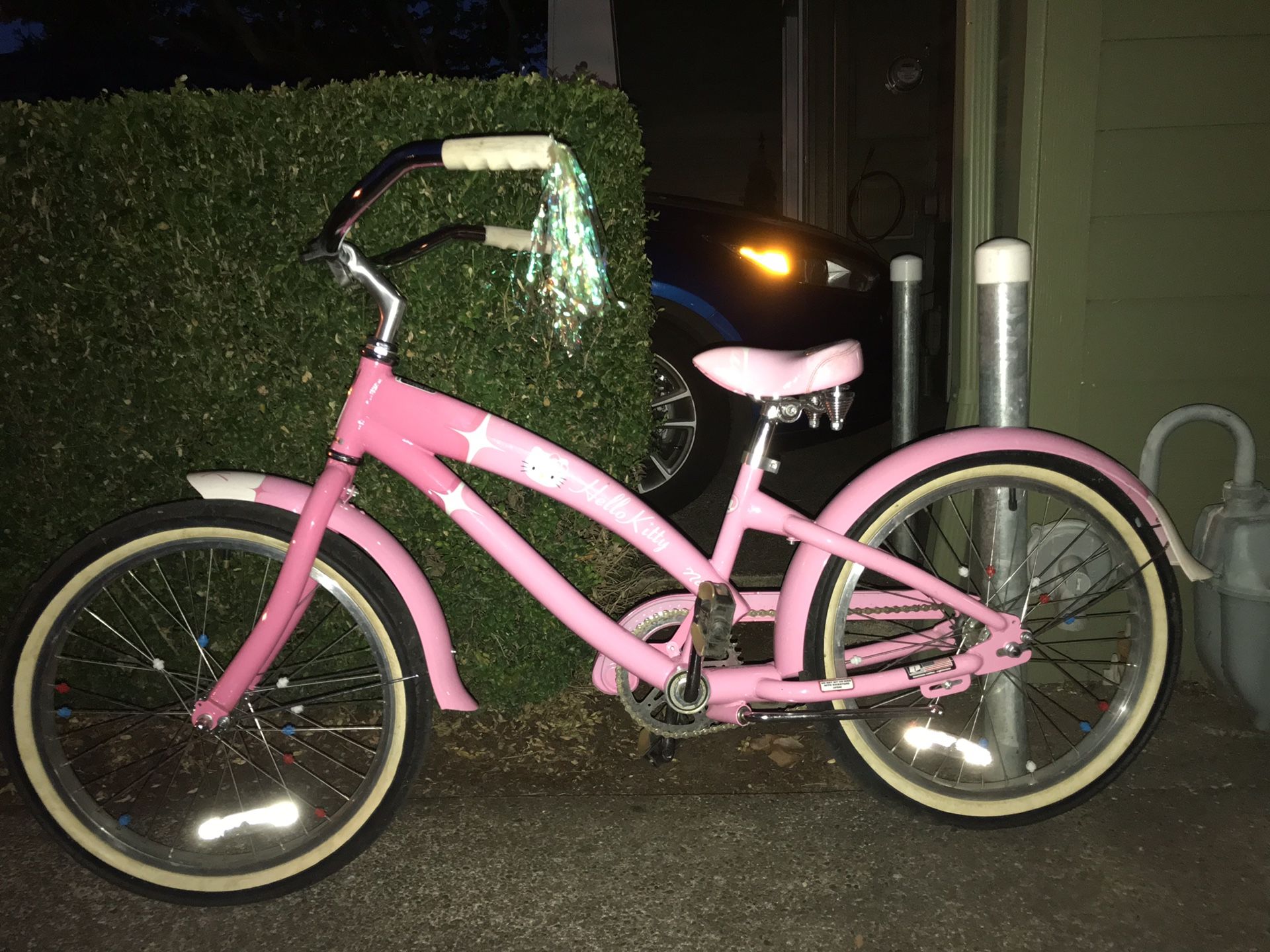 14” Hello Kitty Cruiser Bike