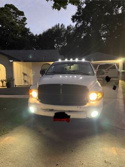 Ram 1(contact info removed) awd 4x4 5.7 v8