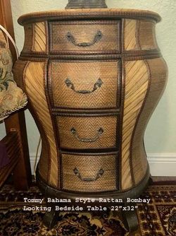 Very Nice Bombay Style Small Table with Drawers