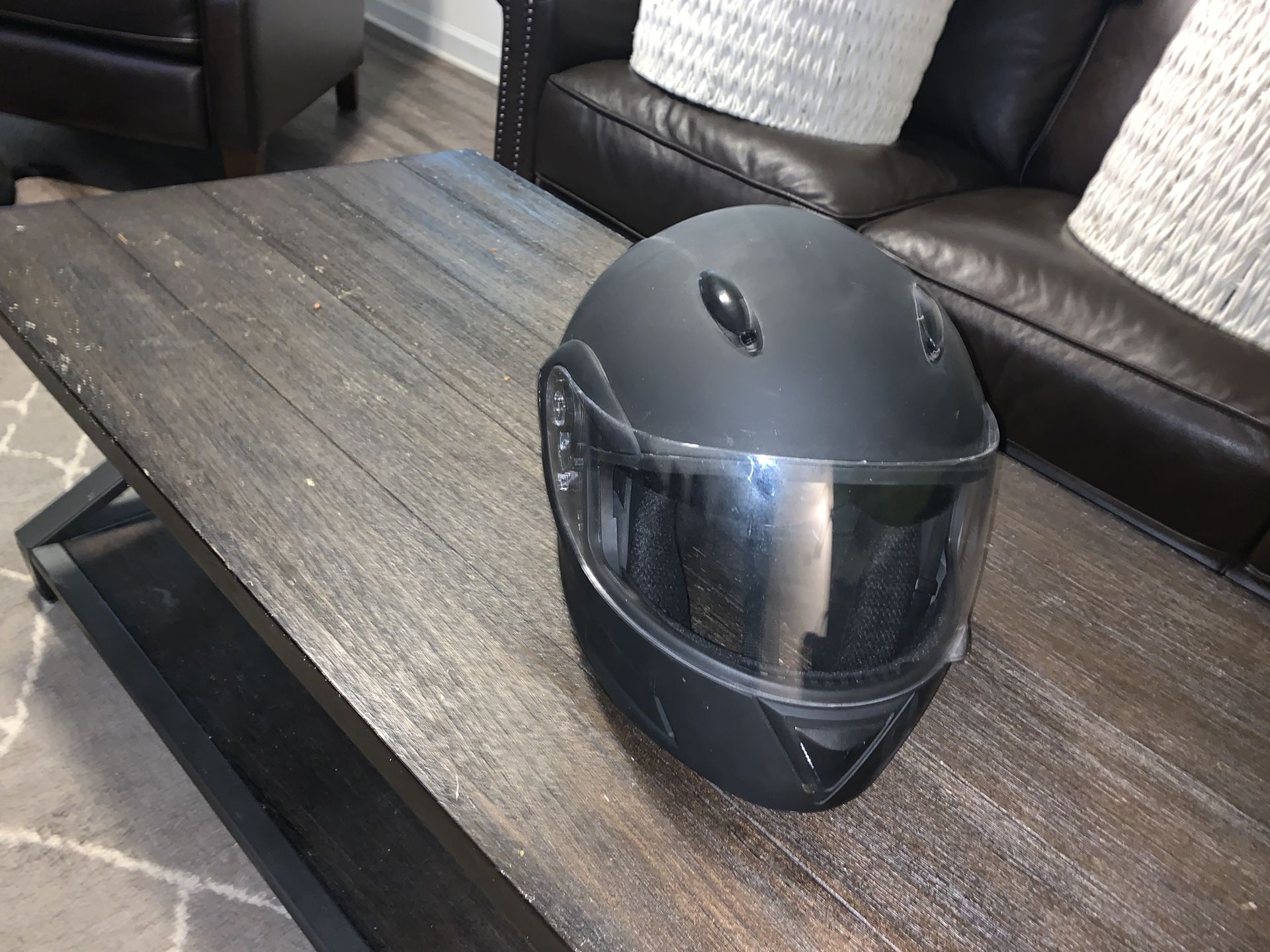 1storm motorcycle helmet, Medium