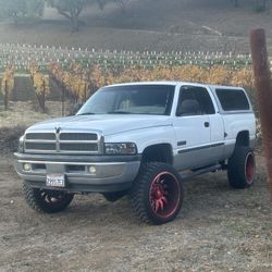 2001 Dodge Ram Wagon