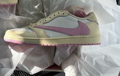 Travis Scott Jordan 1 Low Shy Pink Size 11