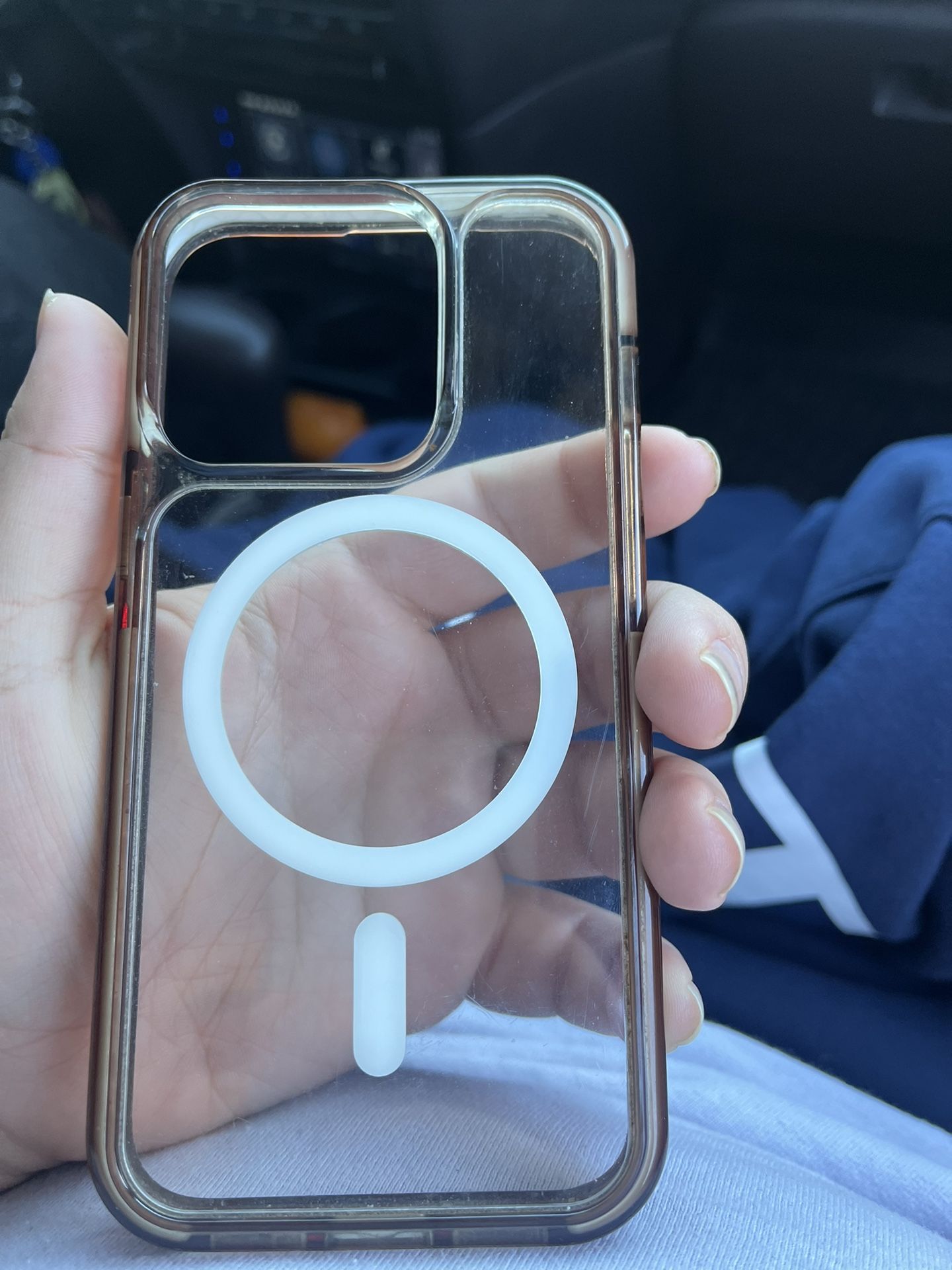 I Want To Sell My Old Case To My Iphone 13 Because I Am Getting A New Iphone For Christmas. I Don’t Need That Case No