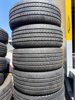 265/50r20 BRIDGESTONE en perfectas condiciones de vida las 4