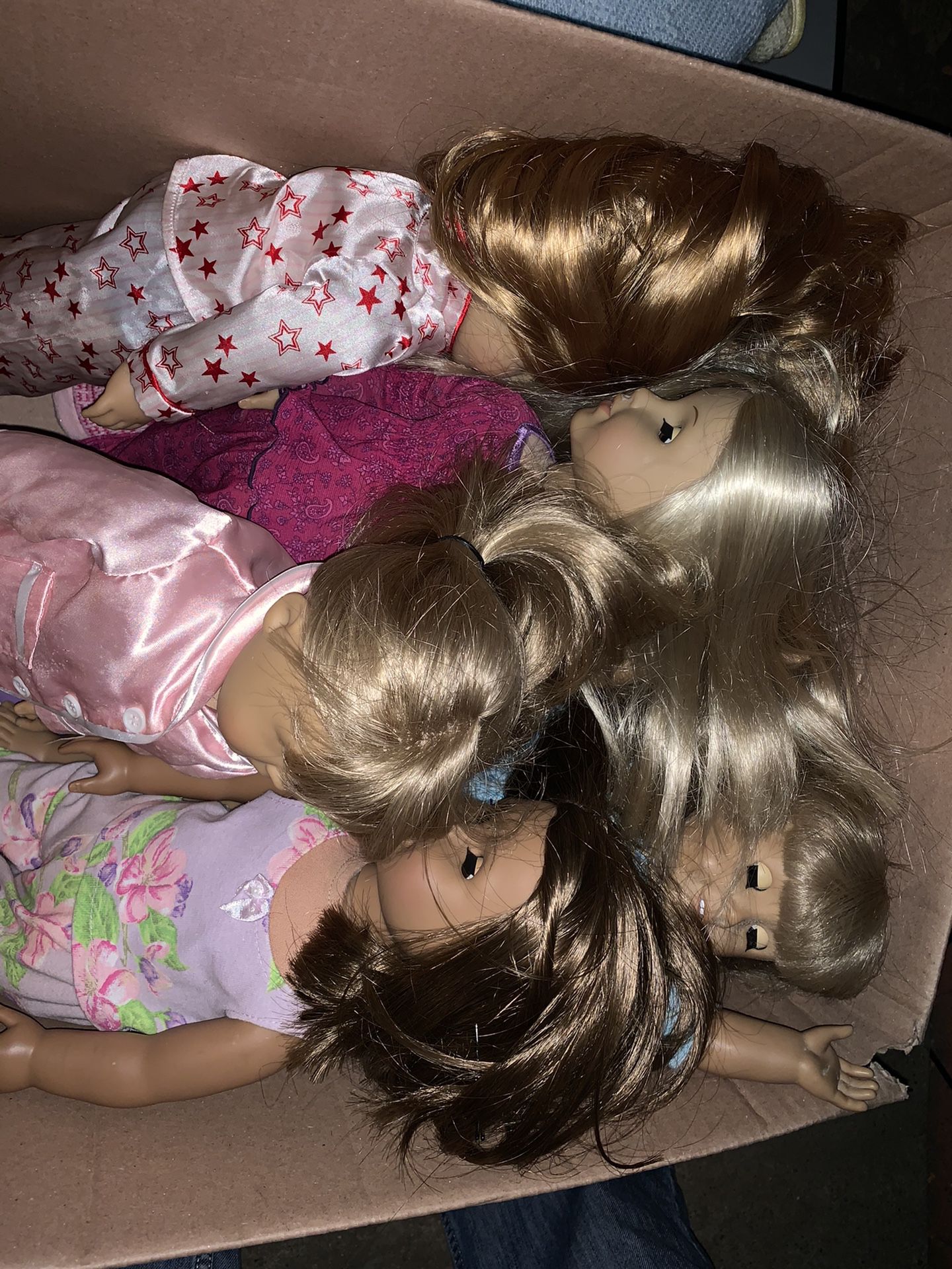 6 american girl dolls