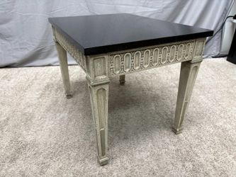 HENREDON Vintage Distressed Cream Louis XVI Black Marble Top Accent Table