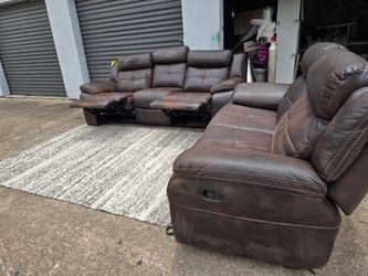 JUEGO DE SOFAS EN BUENAS CONDICIONES NO TENGO ESPACIO