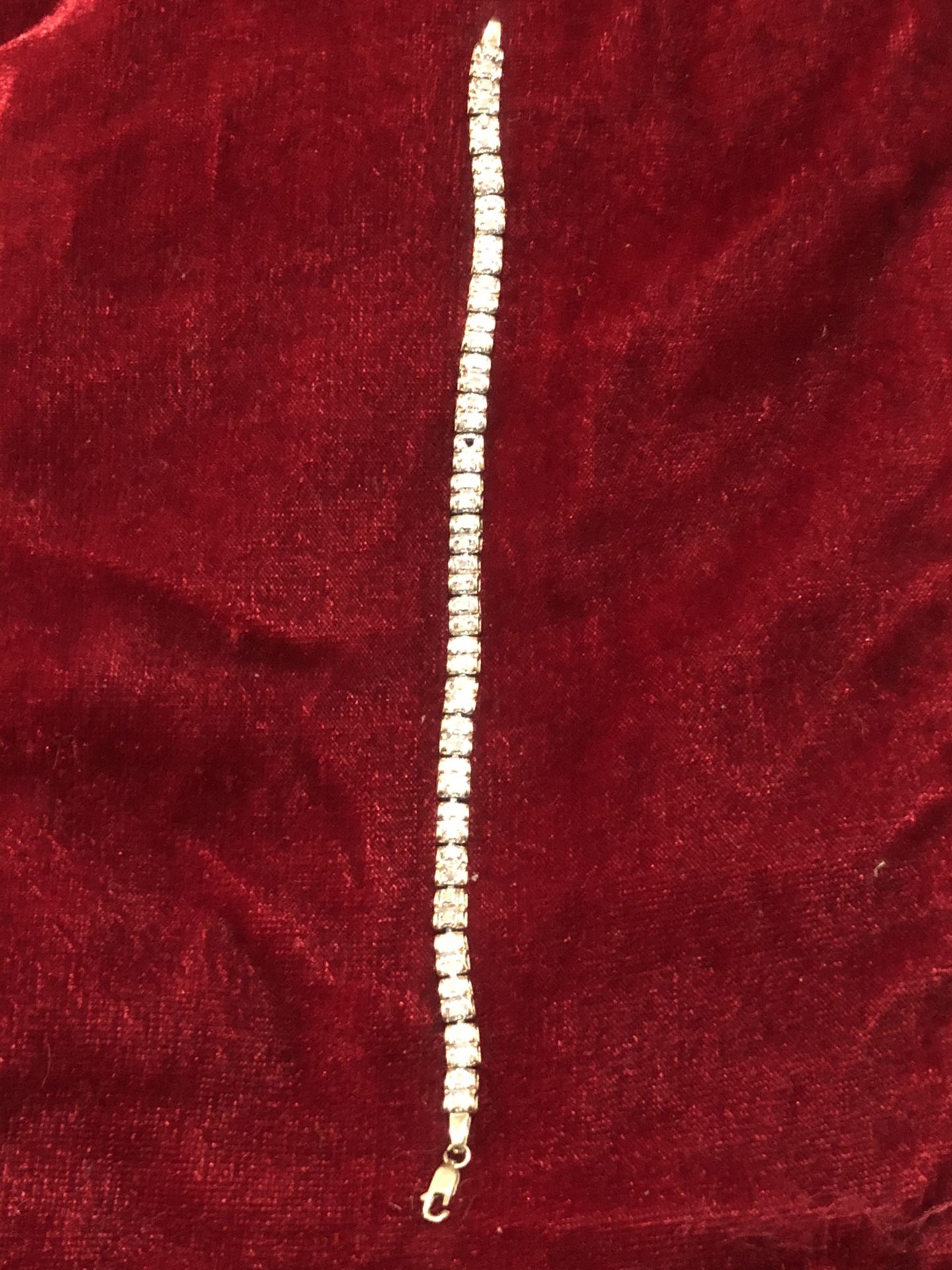 10k Gold And Diamond Tennis Bracelet