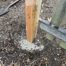 FENCE POSTS 