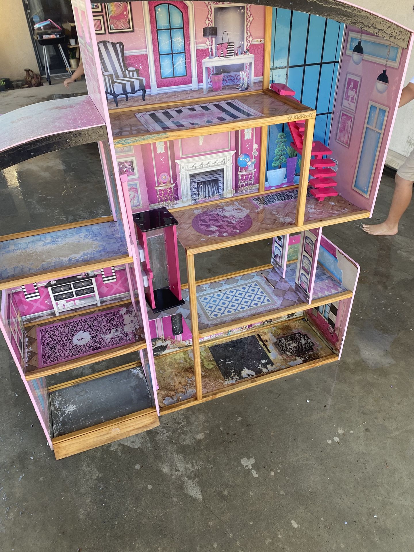 Barbie House