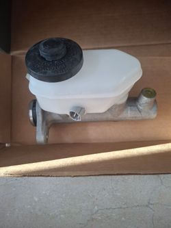New Master Cylinder M390410