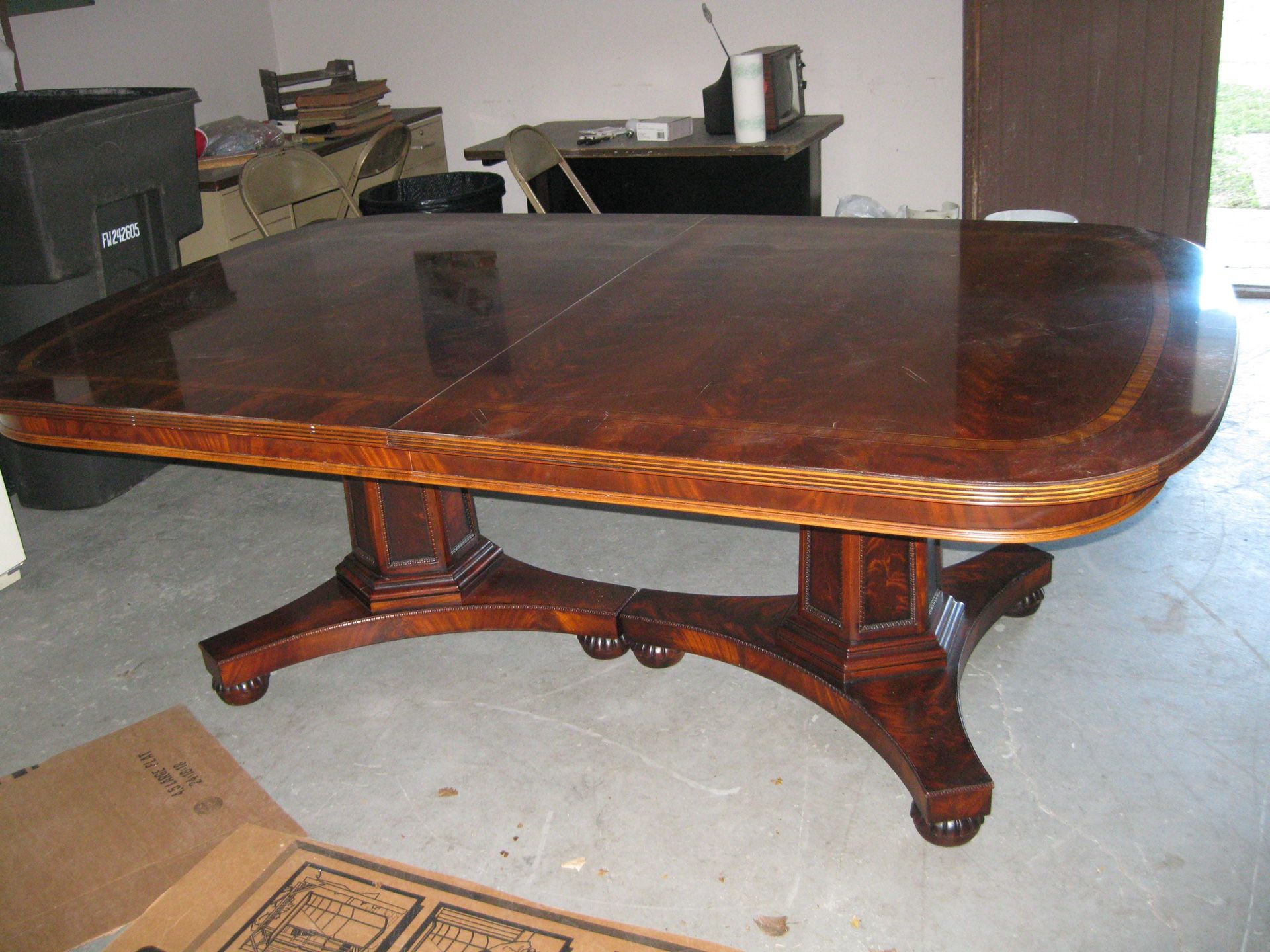 Henredon Natchez dining table for Sale in Fort Worth, TX - OfferUp