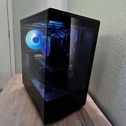 CUSTOM PC BUILDER