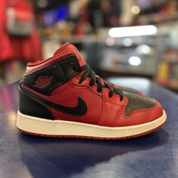 Nike Air Jordan 1 Retro Size 6.5y