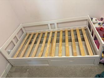 Kids twin bed