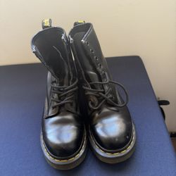 Doc Martens Boots