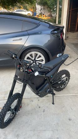 Emoto 48v 2000w 21ah 38mph
