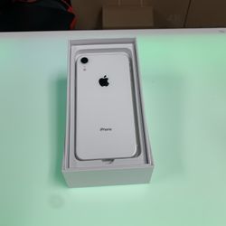 iPhone XR 64GB White Fully Unlocked 