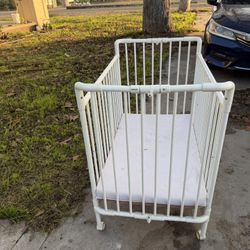Crib
