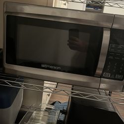 1000 Watt Table Top Microwave