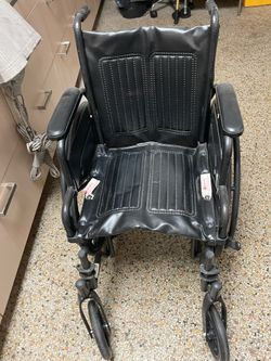 Small 18” W Wheelchair 300Lb Capacity Folds To Transport