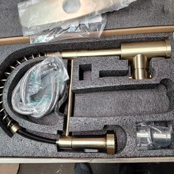 Aklfgn Pull-down Kitchen sprayer faucet in brushed gold
