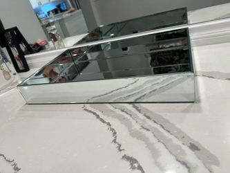 Mirrored Makeup Organizer Tray with Compartments