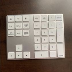 Bluetooth Number Pad（never Used )