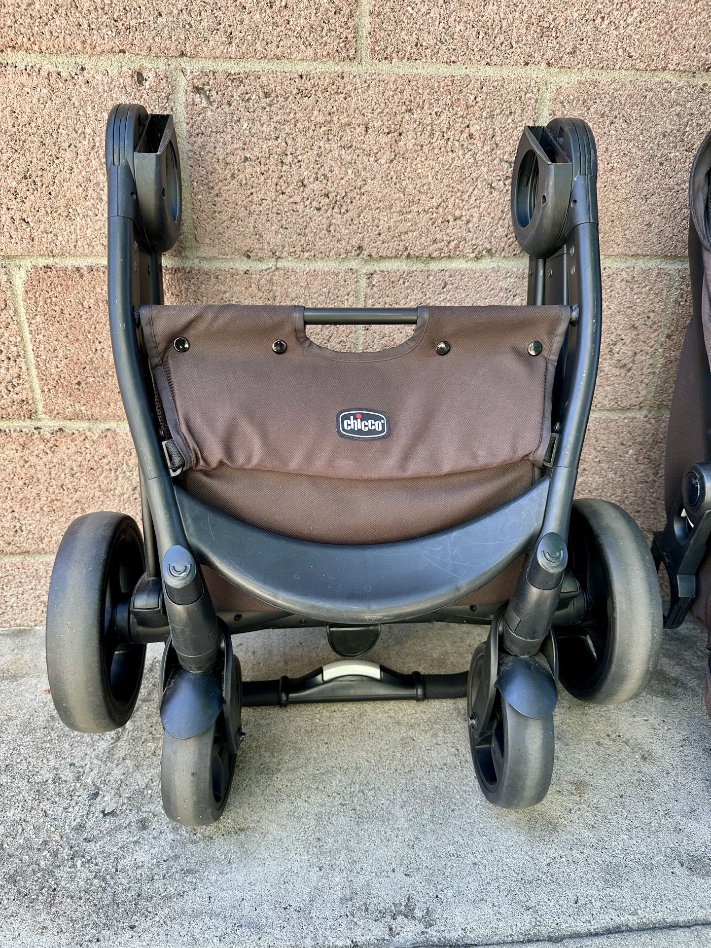 Chicco Urban Stroller ( Aluminum Frame)