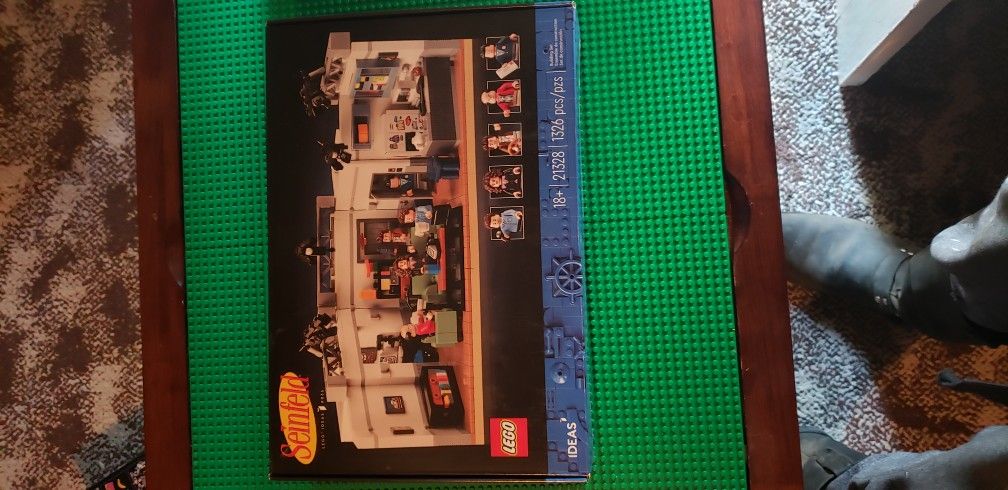 Seinfeld Lego Set 21328